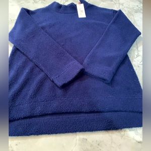 NWT Vineyard Vines Children’s size 16 Deep Bay Fuzzy Mockneck Tunic